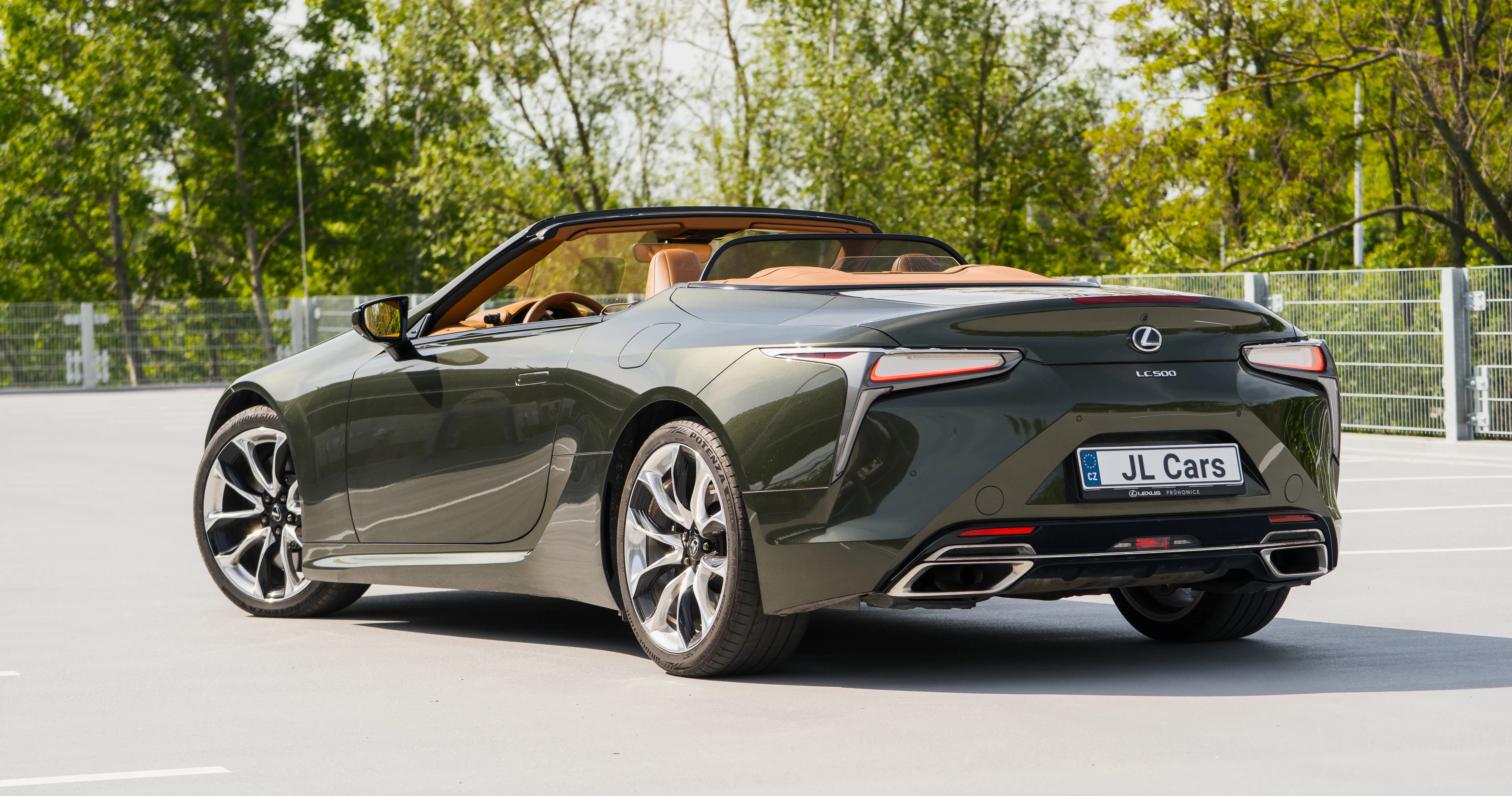 Lexus LC 500 Convertible Sport+ - Image 8