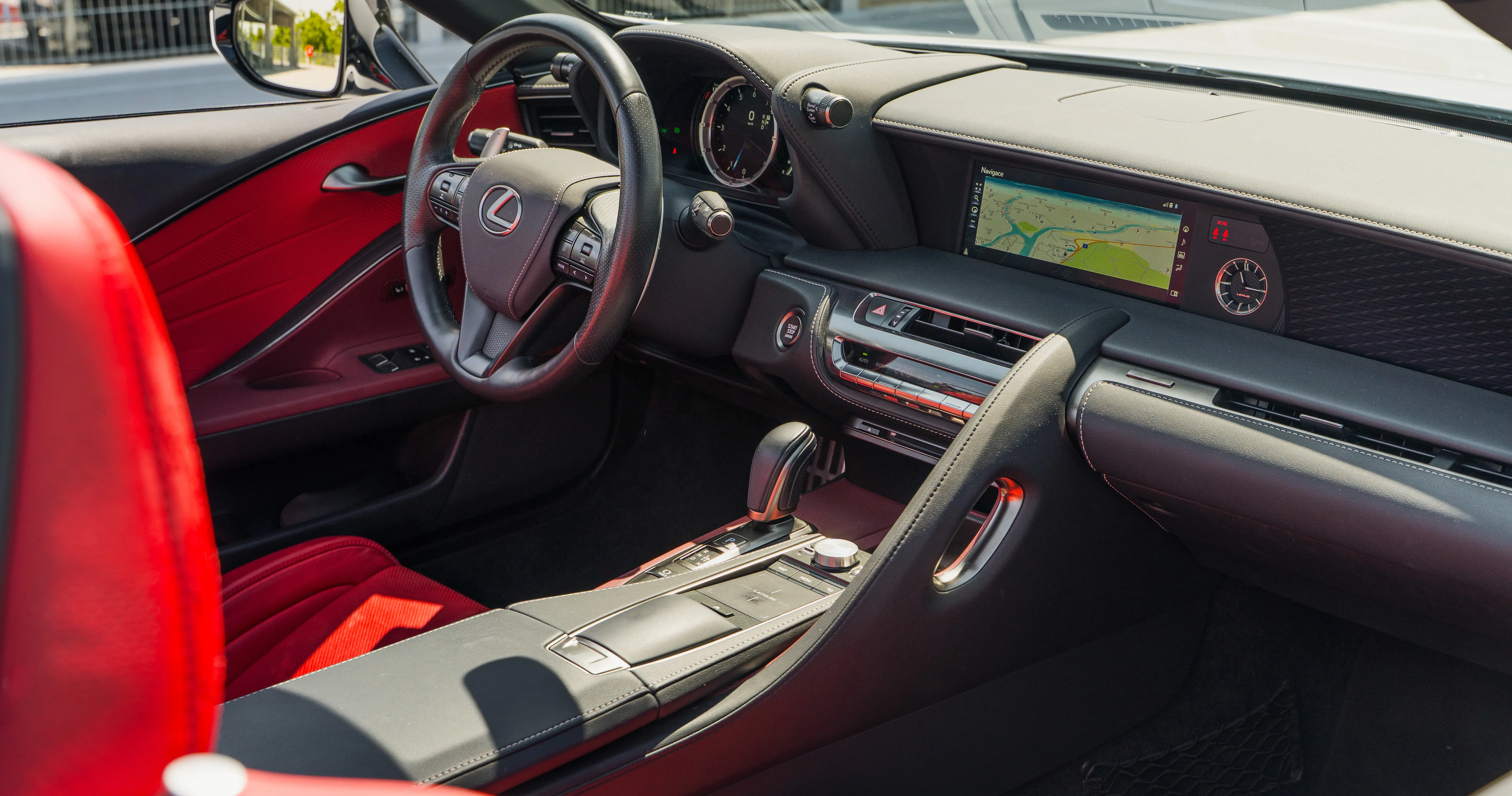 Lexus LC 500 Convertible Sport+ - Image 8